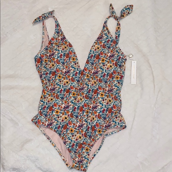 ANTONIO MELANI Other - V-neck floral one piece